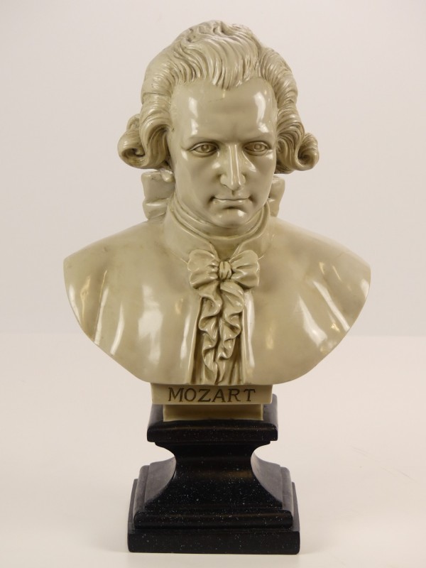 Resine borstbeeld Mozart